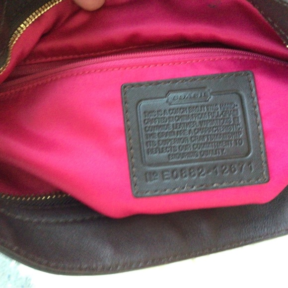 Coach Zoe Full Grain Cowhide Leather Hobo Deep Chocolate Brown Brass Hardware - Picture 14 of 14